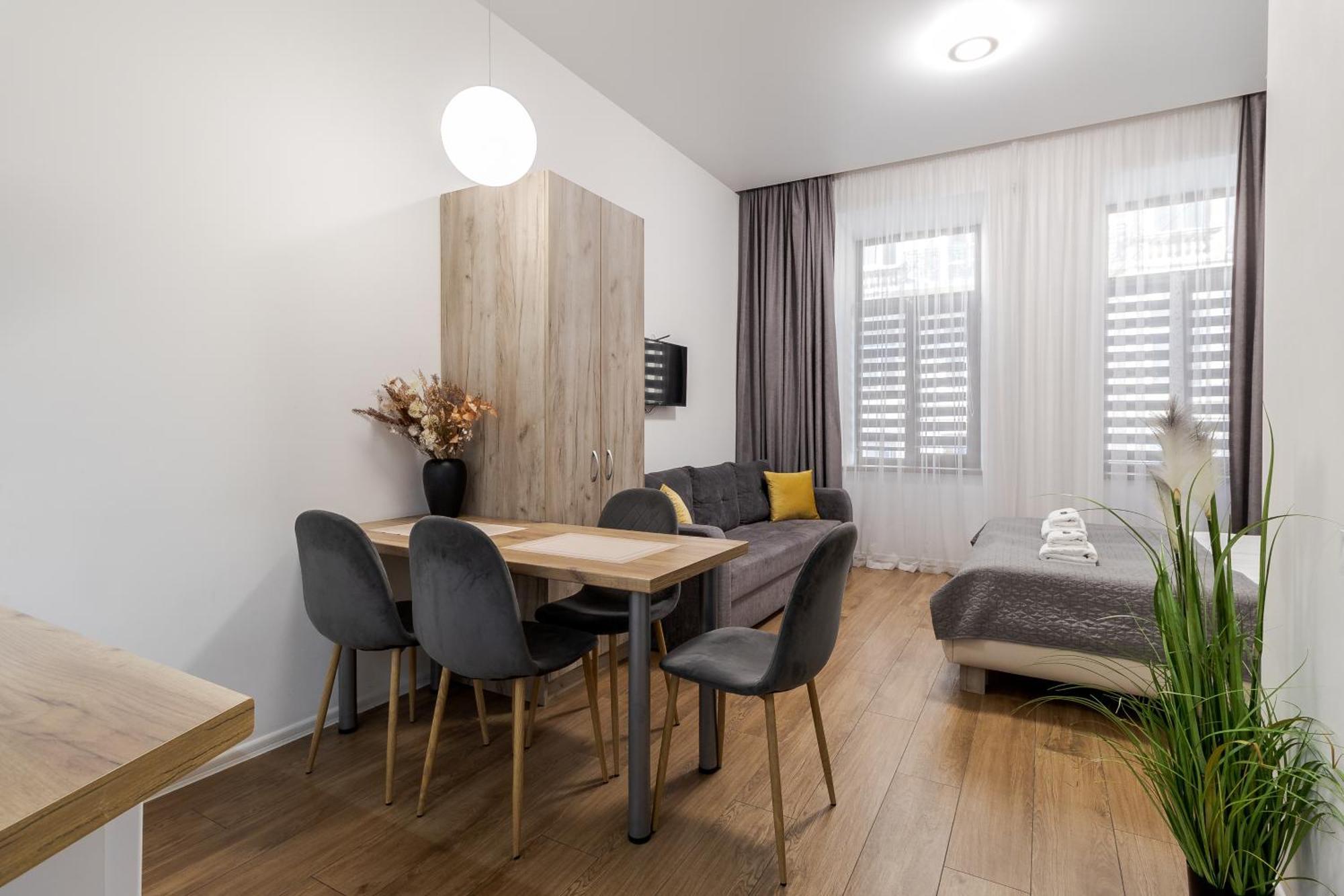 Demar Apart Chehova Lviv Exterior foto